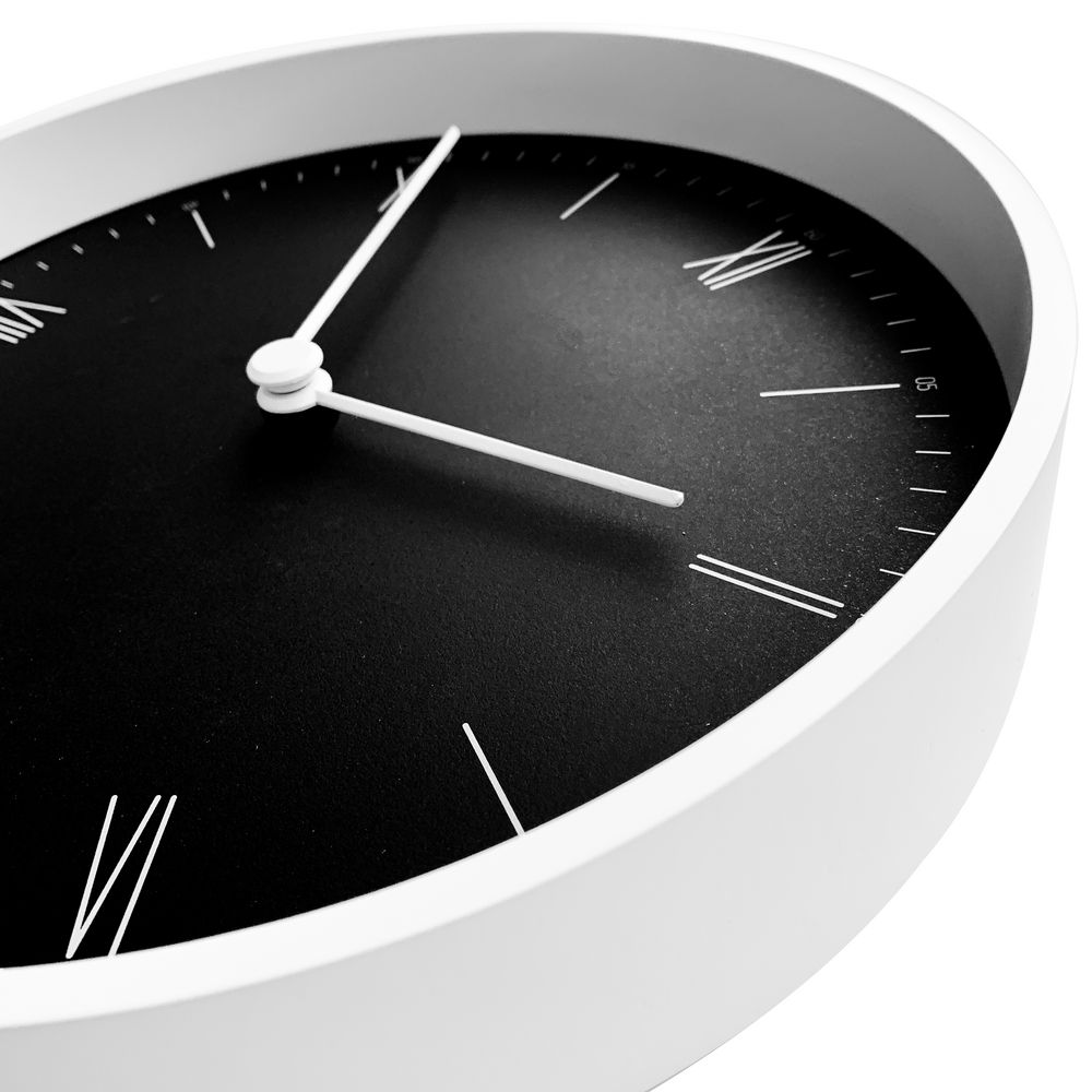 картинка Часы настенные Arro, черные с белым от магазина "Paul's collection"