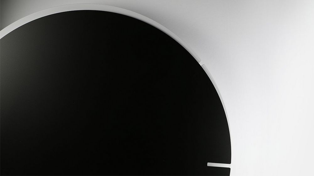картинка Часы настенные Melancholia Clock, черные от магазина "Paul's collection"